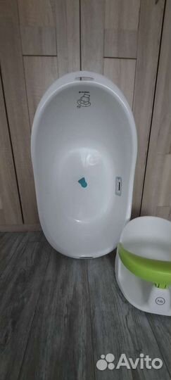 Детская ванночка, стульчик для купания