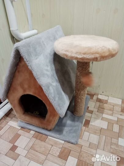Домик для кошки с когтеточкой