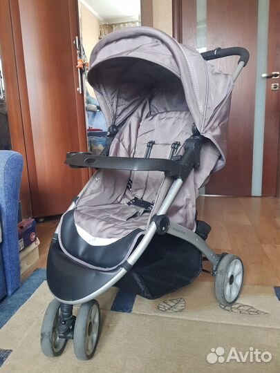 Детская прогулочная коляска