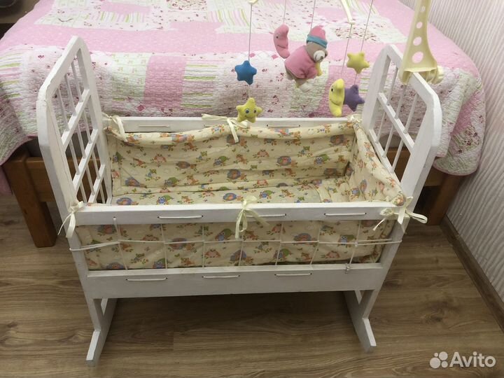 Детская кроватка качалка