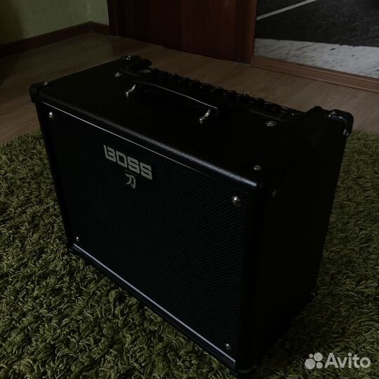 Гитарный комбоусилитель Boss Katana 50 MK1