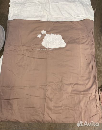 Комплект (постельное и бортики) в кроватку