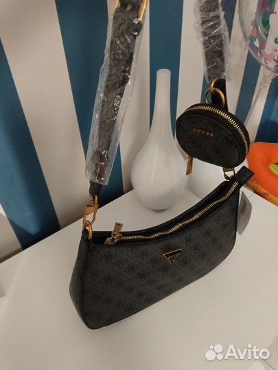 Сумка guess новая