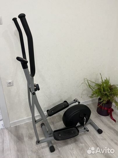 Эллиптический тренажер