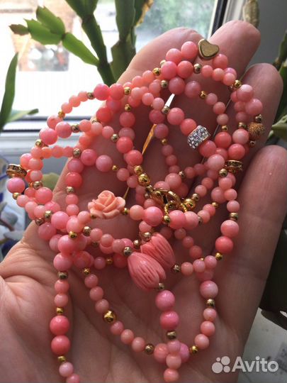 Бусы коралл