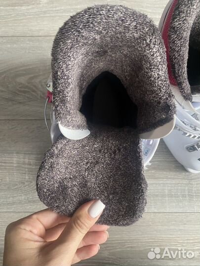 Горнолыжные ботинки детские 230