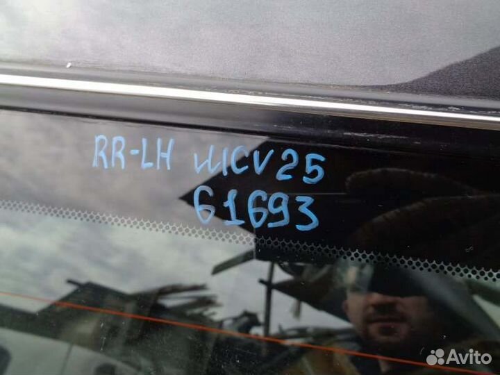 Стекло собачника левое Toyota Camry Gracia MCV25