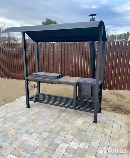 Мангал с крышей лофт