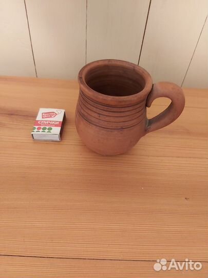 Глиняная кружка