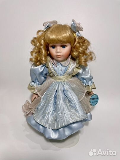 Кукла фарфоровая коллекционная Василиса