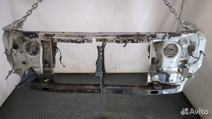 Рамка передняя Toyota FJ Cruiser, 2007