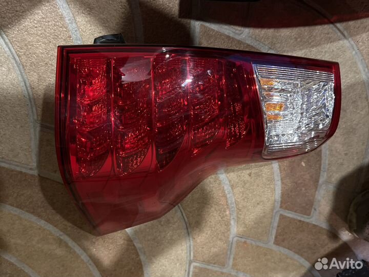 Фара на lexus gx460