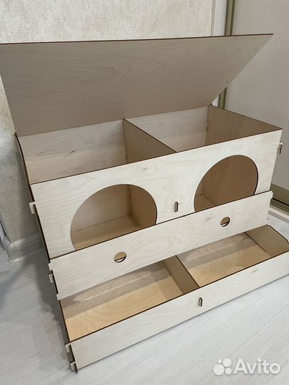 Курятник с яйцесборником