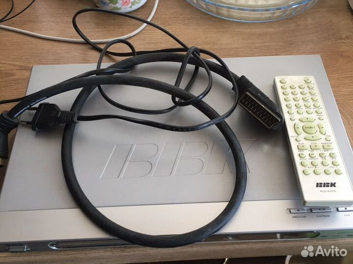 Видеомагнитофон BBK