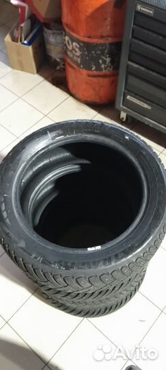 Goodyear Ultragrip Ice Arctic 215/55 R17 98T