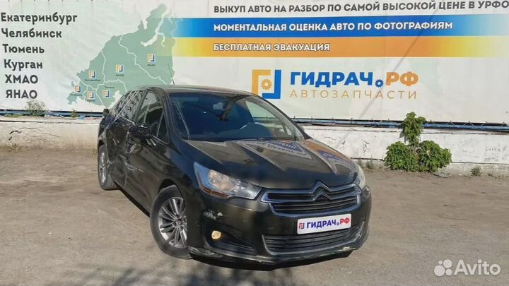 Накладка на торпедо левая с торца Citroen C4 96889