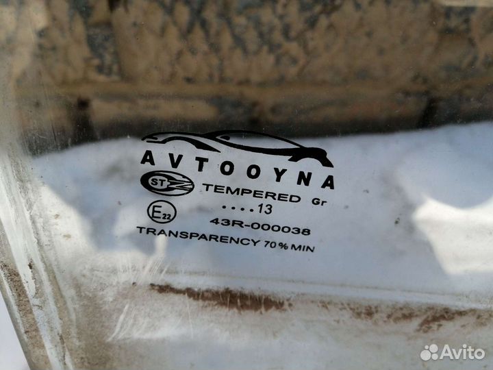 Стекло двери Chevrolet Cobalt/Шевролет Кобальт