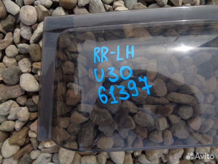 Ветровик задний левый Nissan Presage U30 KA24DE