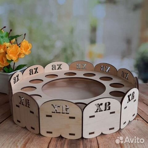 Подставка для пасхальных яиц и кулича