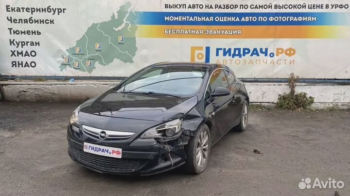 Кожух рулевой колонки нижний Opel Astra GTC (J) 91