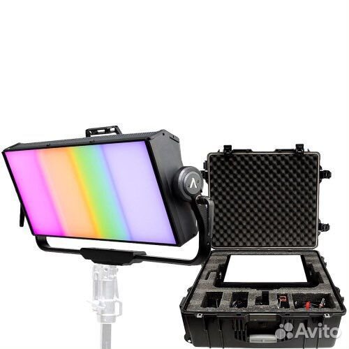 Aputure Nova P600C Kit с кейсом