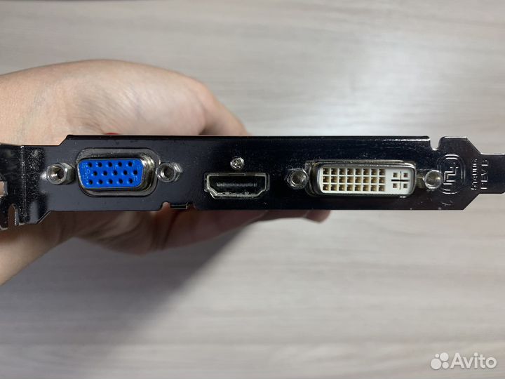 Видеокарта Sapphire ATI Radeon HD5570