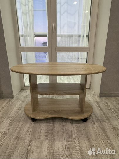 Журнальный столик на колесах бу