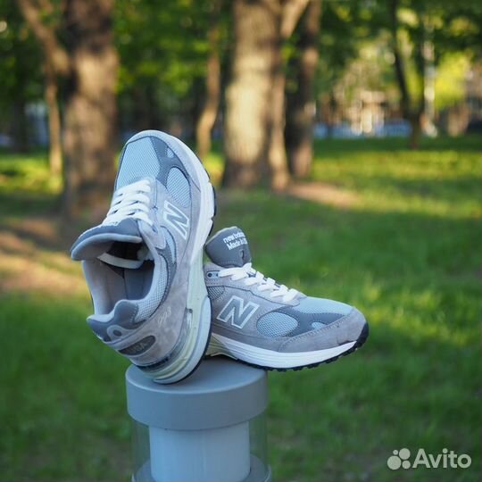 Кроссовки New balance 993 lux в серым цвете