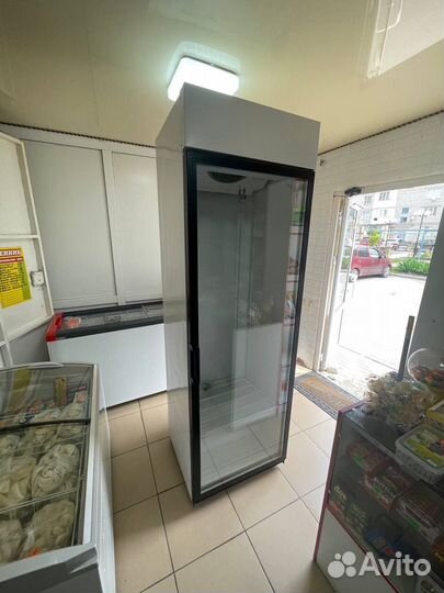 Холодильный шкаф б/у