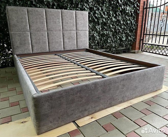 Кровать новая