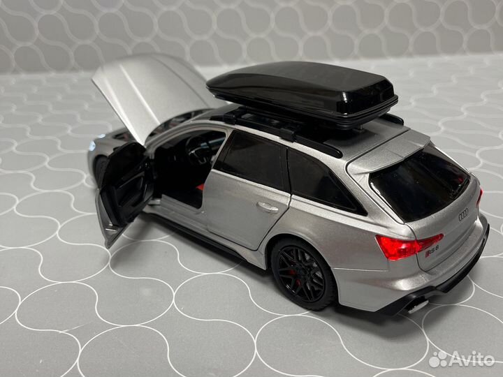 Металлическая модель audi RS6 серебристая 1:24