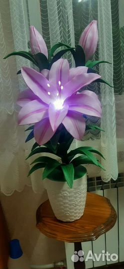 Ростовые цветы, букеты, светильники, торшеры