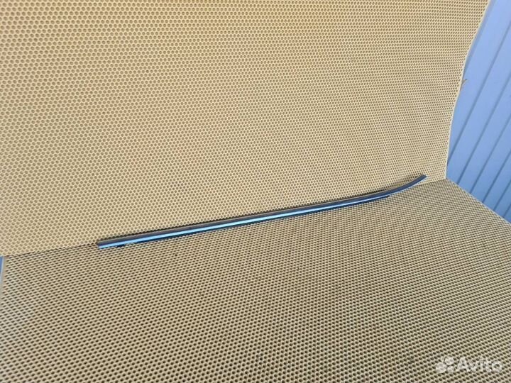 Молдинг на дверь передний правый Infiniti Ex25