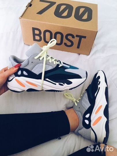 Кроссовки Adidas Yeezy Boost 700 Wave Runner