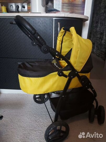 Коляска для кукол