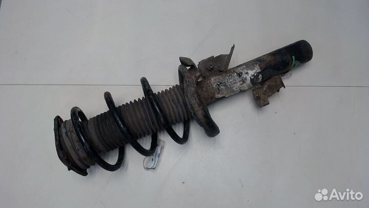 Амортизатор подвески Volvo V50, 2004