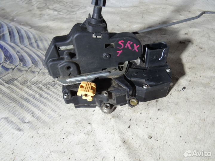 Замок двери передней левой Cadillac SRX 2003-2009