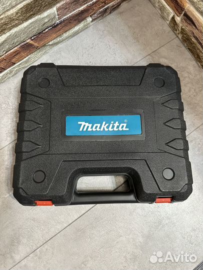 Шуруповерт makita 26v, Новый