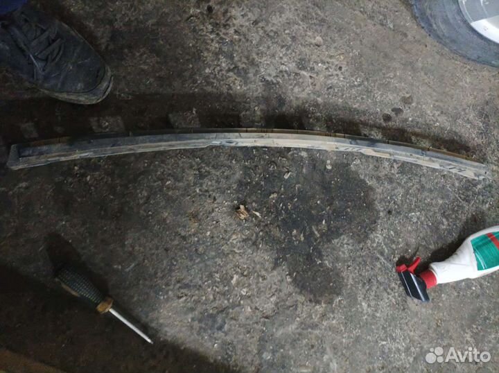 VolksWagen Touran Кронштейн Заднего Бампера