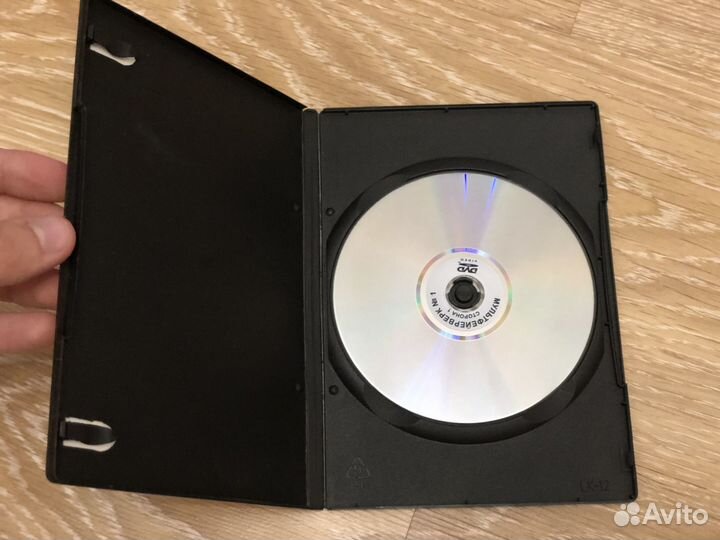 Диски DVD: Тотал Спайс, Чародейки, Мадагаскар