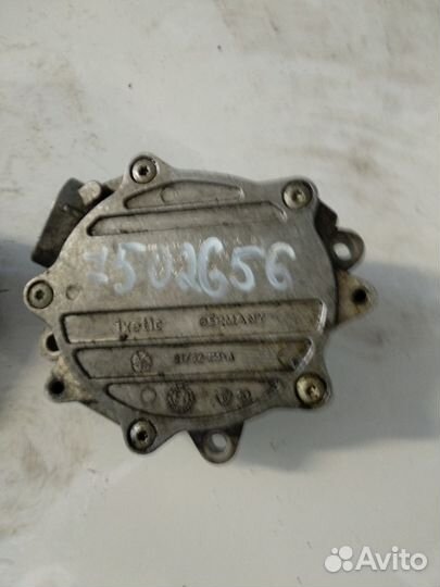 Вакуумный насос на BMW F10 F30 F25 X3 F80 M3