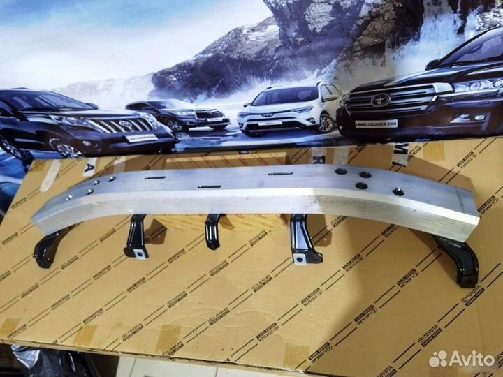 Усилитель бампера Toyota Land Cruiser Prado 150