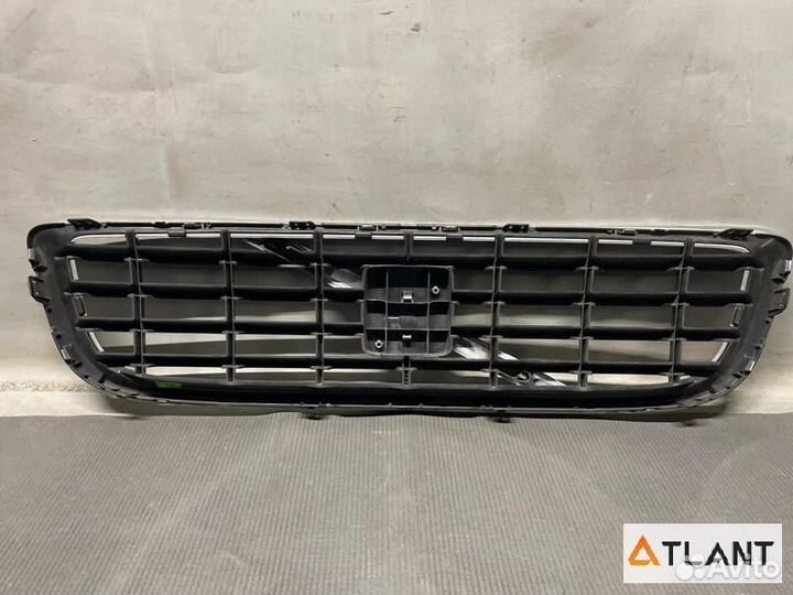 Решетка volvo V50,S40