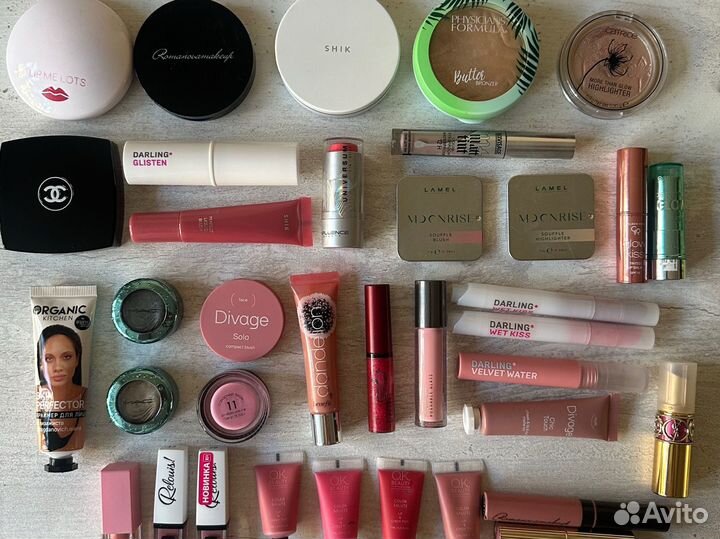 Косметика набором/ пакетом