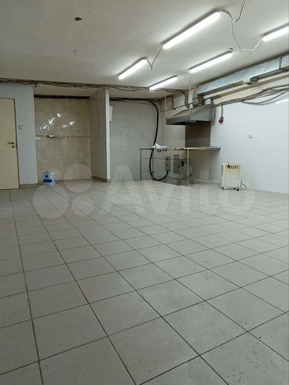 Свободного назначения, 100 м²