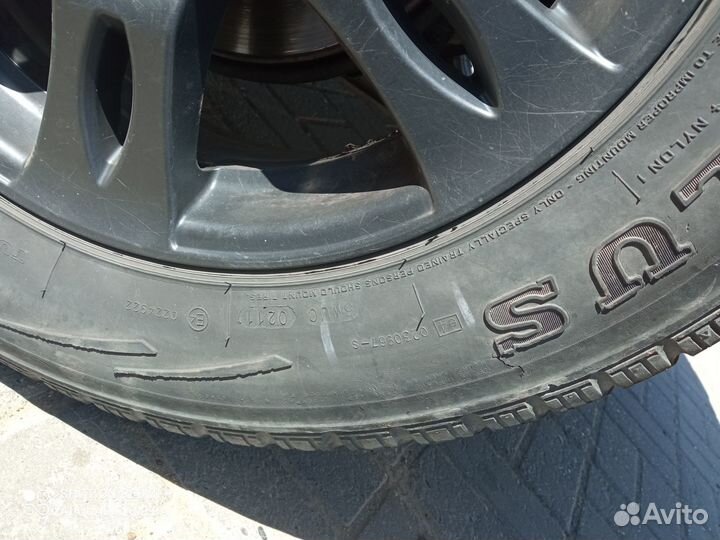 Accelera 651 235/65 R17