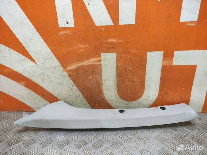 Обшивка стойки передняя левая Toyota Fortuner 2