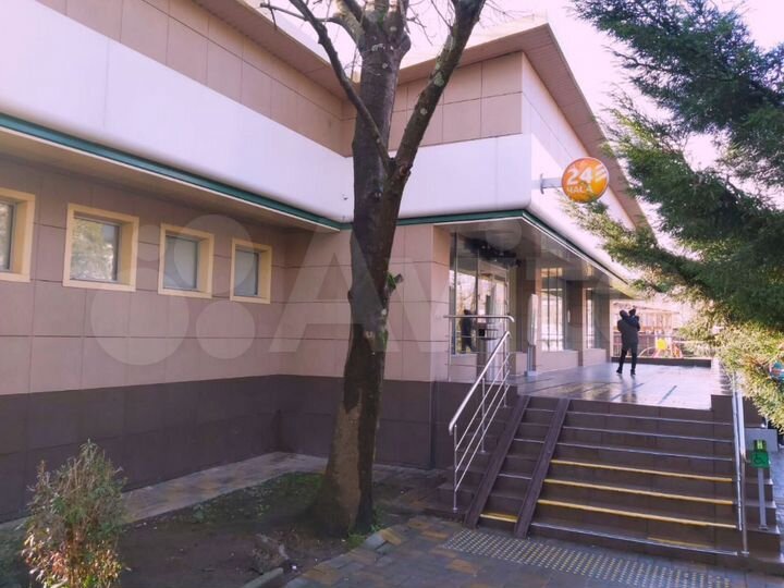 Продается помещение площадью 660,1 кв. м. с зу