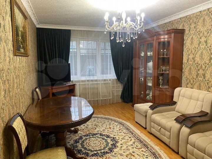 4-к. квартира, 135 м², 1/5 эт.