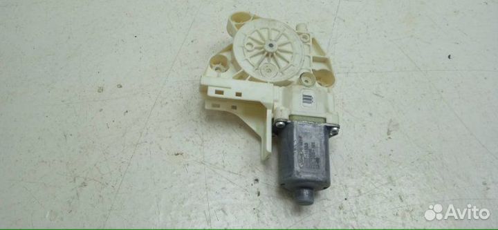 Мотор стеклоподъемника передний правый Ford Focus